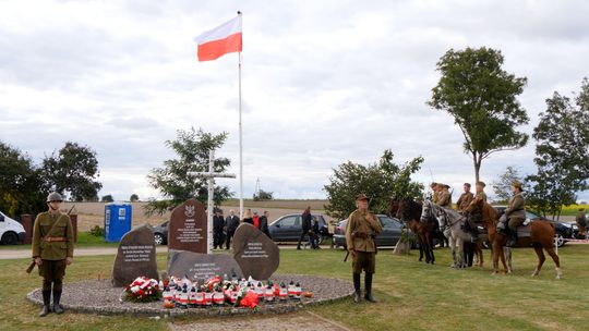Obchody 86. rocznicy rozformowania 110 Pułku Ułanów w Janowie - [VIDEO]