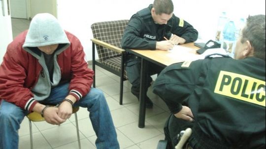 Odpowiedzą za pobicie Odpowiedzą za pobicie