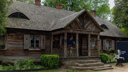 Ogłoszenie konkursu na kandydata na stanowisko dyrektora Muzeum - Skansenu Kurpiowskiego im. Adama Chętnika w Nowogrodzie