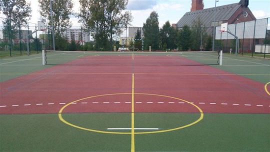 Orlik przy Katyńskiej z nową nawierzchnią