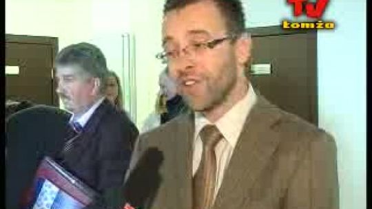 Państwowa Wyższa Szkoła Informatyki i Przedsiębiorczości 