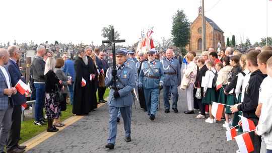 Patriotyczna Droga Krzyżowa w Szczuczynie – hołd wiary i Ojczyzny - [VIDEO]