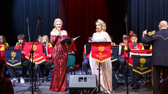 Patriotyczny koncert Łomżyńskiej Orkiestry Dętej, „Wiwat maj, trzeci maj” - [VIDEO] i [FOTO]