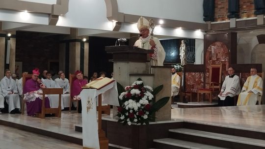 Peregrynacja Matki Bożej Pięknej Miłości: duchowe święto Diecezji Łomżyńskiej w setną rocznicę jej powstania