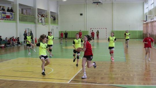 Piłka ręczna: Dwójka o krok od zwycięstwa