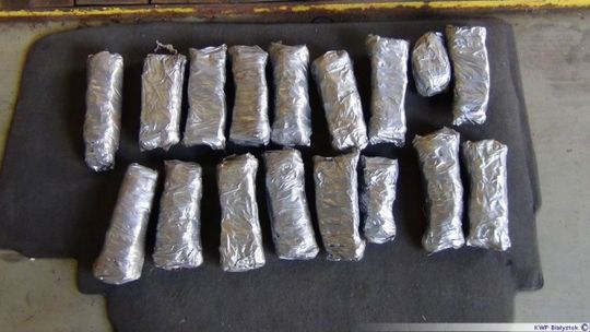 Policjanci zabezpieczyli blisko 4 kilogramy marihuany
