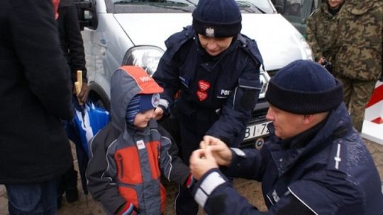 Policjanci &quot;zagrali&quot; z WOŚP