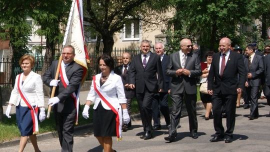 Powiat Łomżyński ma sztandar