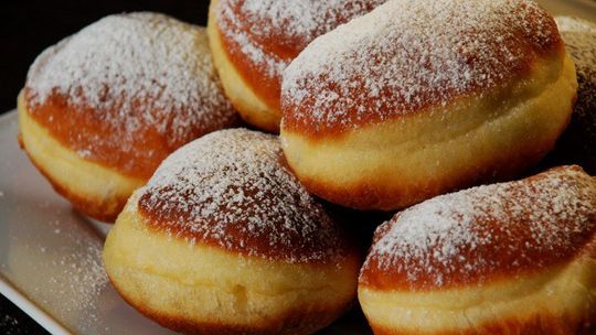 "Powiedział  Bartek, że dziś Tłusty Czwartek..."