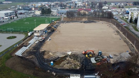 Prace modernizacyjne na Stadionie Miejskim w Kolnie trwają - [VIDEO]