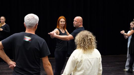 Projekt Artystyczny Meandry – taniec, który łączy pokolenia i serca - [VIDEO]