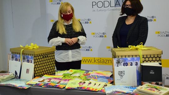 Publikacje Książnicy Podlaskiej trafią do Polaków na Białorusi 