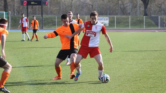 Puchar na plus, liga na minus