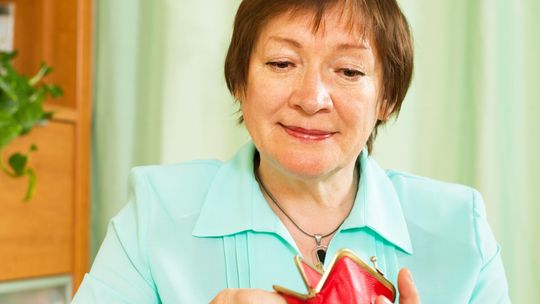 Renta wdowia – już 74,6 miliona złotych dodatkowego wsparcia otrzymały  wdowy i wdowcy w Podlaskiem