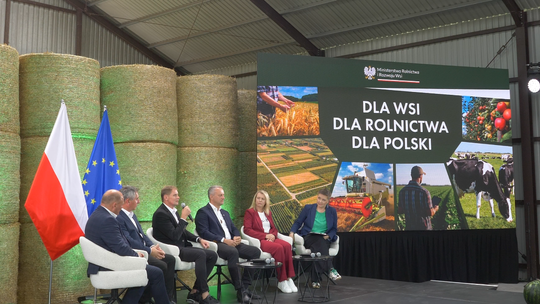 Rok ustaw, dopłat i nowych planów. Minister Krajewski podsumował pracę resortu - [VIDEO]