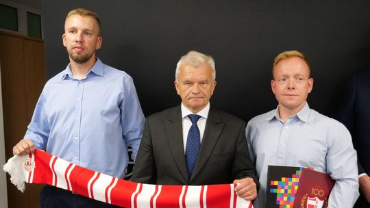 Samorząd Województwa Podlaskiego wspiera sport. ŁKS Łomża z 340 tys. zł na rozwój i obchody stulecia - [VIDEO]