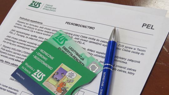 Senior może sam załatwiać spraw w ZUS-ie, może udzielić pełnomocnictwa