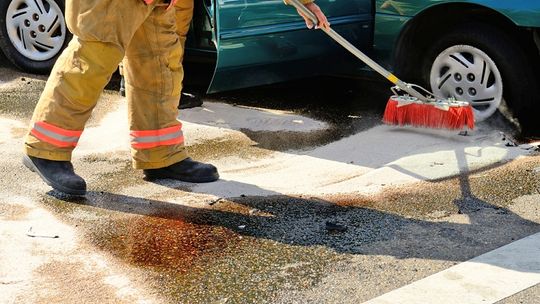 Sorbenty – jak zdecydować pomiędzy granulatem, rękawem a matą ?