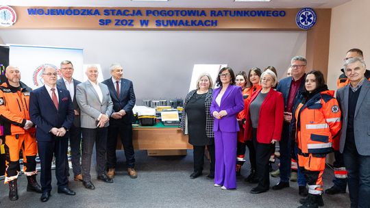 Sprzęt wart ponad 4,7 mln zł trafił do suwalskiego szpitala i pogotowia - [VIDEO]