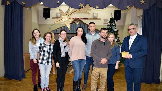 Studenci PWSIiP wsparli Dom Pomocy Społecznej w Łomży