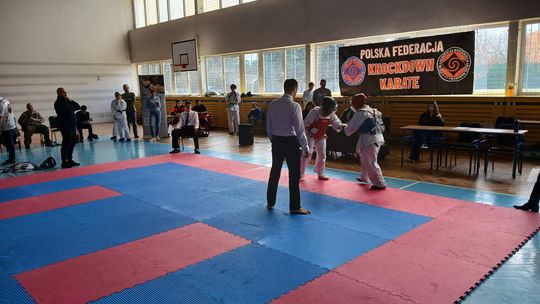 Sukcesy karateków z Zambrowa na imprezie w Łomiankach Sukcesy karateków z Zambrowa na imprezie w Łomiankach