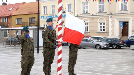 Święto Flagi i biało – czerwony piknik rodzinny w Łomży - [VIDEO]