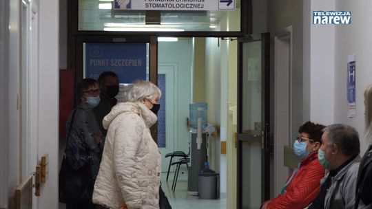 Szczepienia przeciwko Covid-19 w Szpitalu wojewódzkim w Łomży. Jak przebiegają? [VIDEO] 