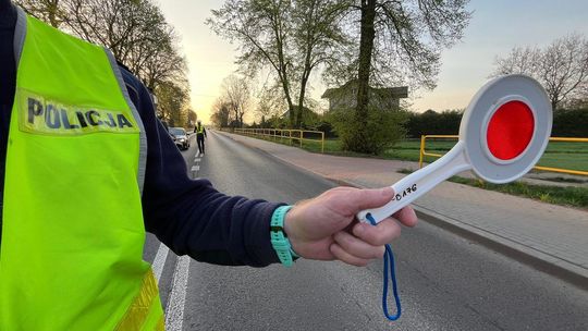 Szybka jazda nie popłaca – kolejny kierowca stracił prawo jazdy w Miastkowie