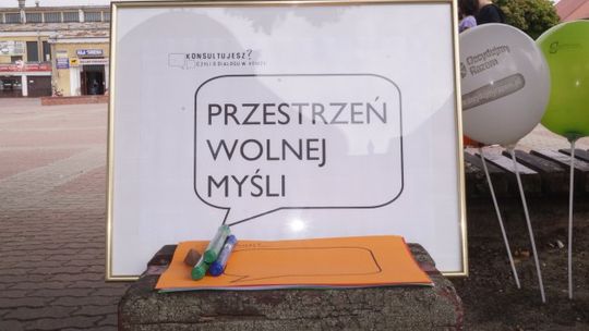 Talerzyk, bańki i przestrzeń wolnej myśli