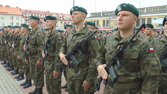 "To wielki dzień, który potwierdza, że Łomża wojskiem stoi..." [VIDEO]