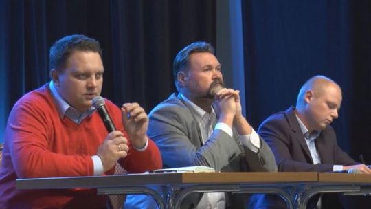 Uchodźcy czy najeźdźcy - debata w Łomży - VIDEO