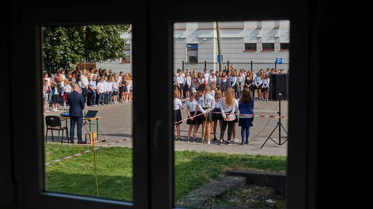 Uczniowie usłyszeli pierwszy dzwonek! [FOTO]