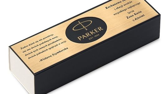 Upominki z grawerem podbijają rynek! Sprawdź, co jest na czasie!