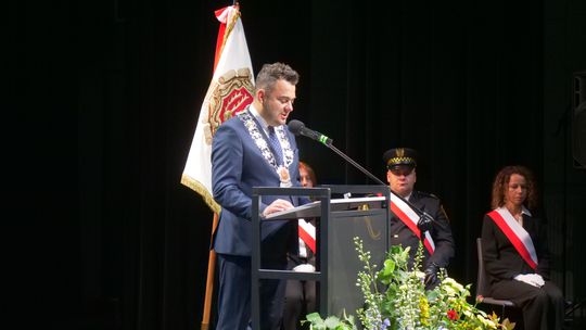 Uroczysta sesja w 608. rocznicę nadania praw miejskich poświęcona 100-leciu ŁKS-u - [VIDEO]