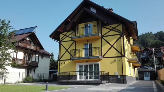 Uzdrowiskowy klimat i domowa atmosfera. Dlaczego warto wybrać Szczawnicę na jesienno-zimowy reset?