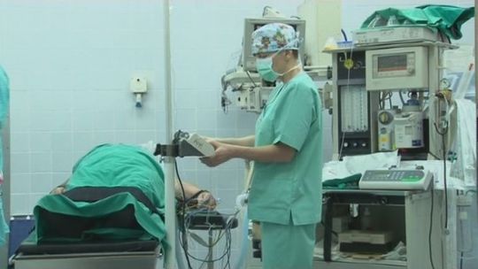 Video: Szpital Wojewódzki w Łomży-Wszczepienie implantu Baha