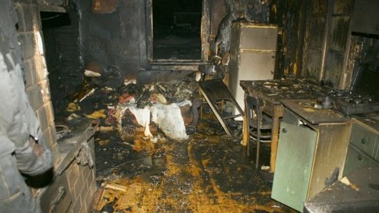 W pożarze domu zginął mężczyzna