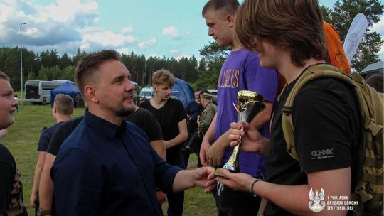 "W służbie Ojczyźnie" - III edycja projektu edukacyjnego  IPN i WOT