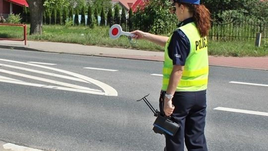 W terenie zabudowanym pędził ponad 100 km/h