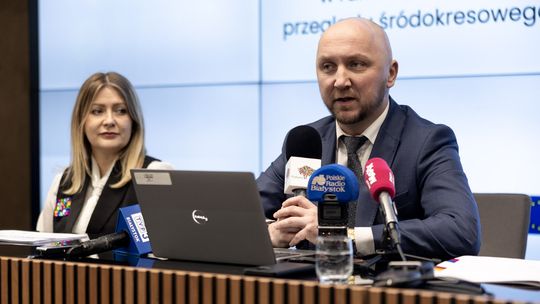 Więcej pieniędzy na bezpieczeństwo i odporność regionu. Zmiany w programie Fundusze Europejskie dla Podlaskiego 2021–2027 - [VIDEO]