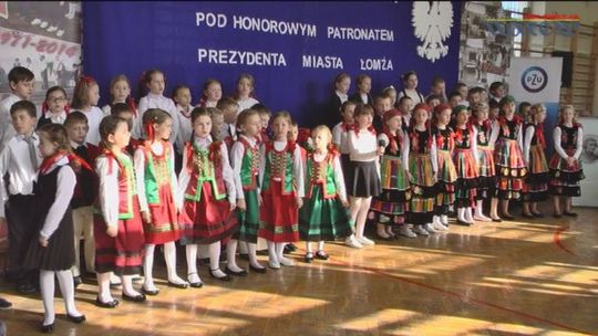 Wieczór Patriotyczny w SP7 w Łomży - VIDEO