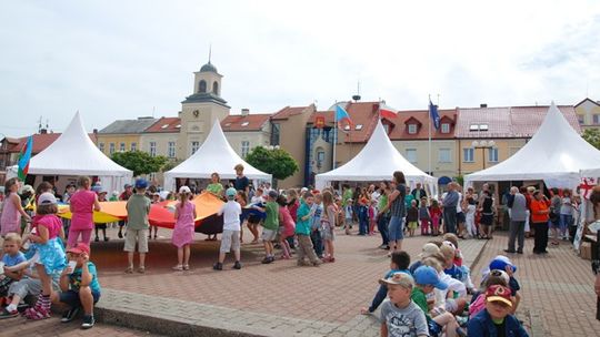 Wielokulturowe miasteczko na Starym Rynku w Łomży