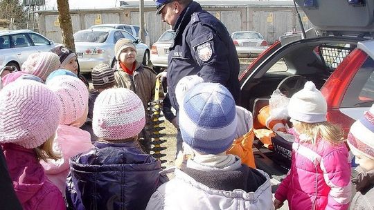 Wizyta pierwszoklasistów w kolneńskiej komendzie