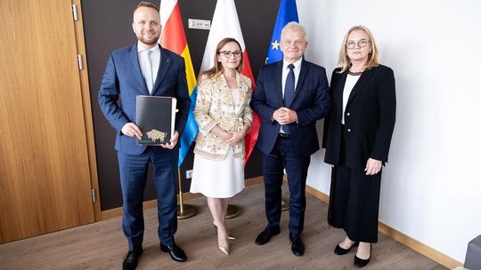 Wsparcie unijne oraz wojewódzkie na inwestycje w kulturę oraz sport w subregionie łomżyńskim