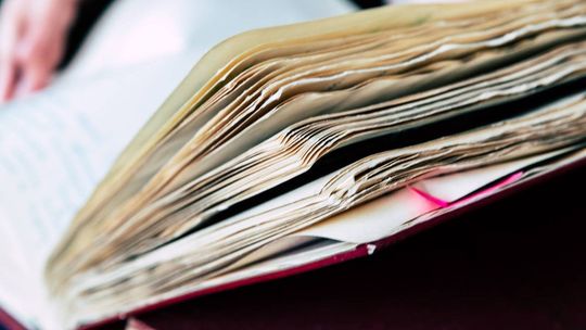 Wydruk książki o ks. Jerzym Zawadzkim” z pominięciem otwartego konkursu ofert