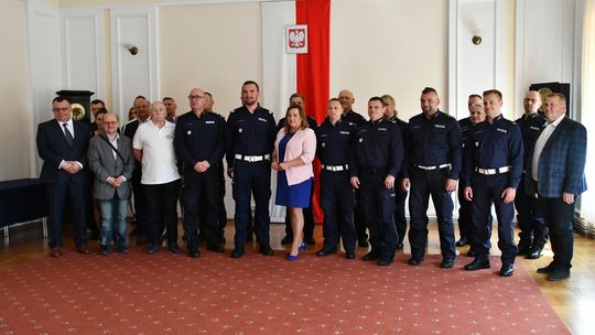 Wyróżnienia dla najlepszych policjantów ruchu drogowego. Łomżyński policjant na podium