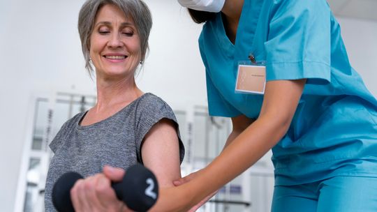 Zadbaj o zdrowie – bezpłatna rehabilitacja lecznicza pomaga wrócić do pełnej sprawności