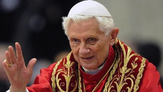Zaskakująca decyzja Papieża Benedykta XVI