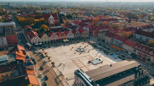 Zmiany w organizacji ruchu przy łomżyńskich cmentarzach. Od 26 października ruszy także handel okolicznościowy