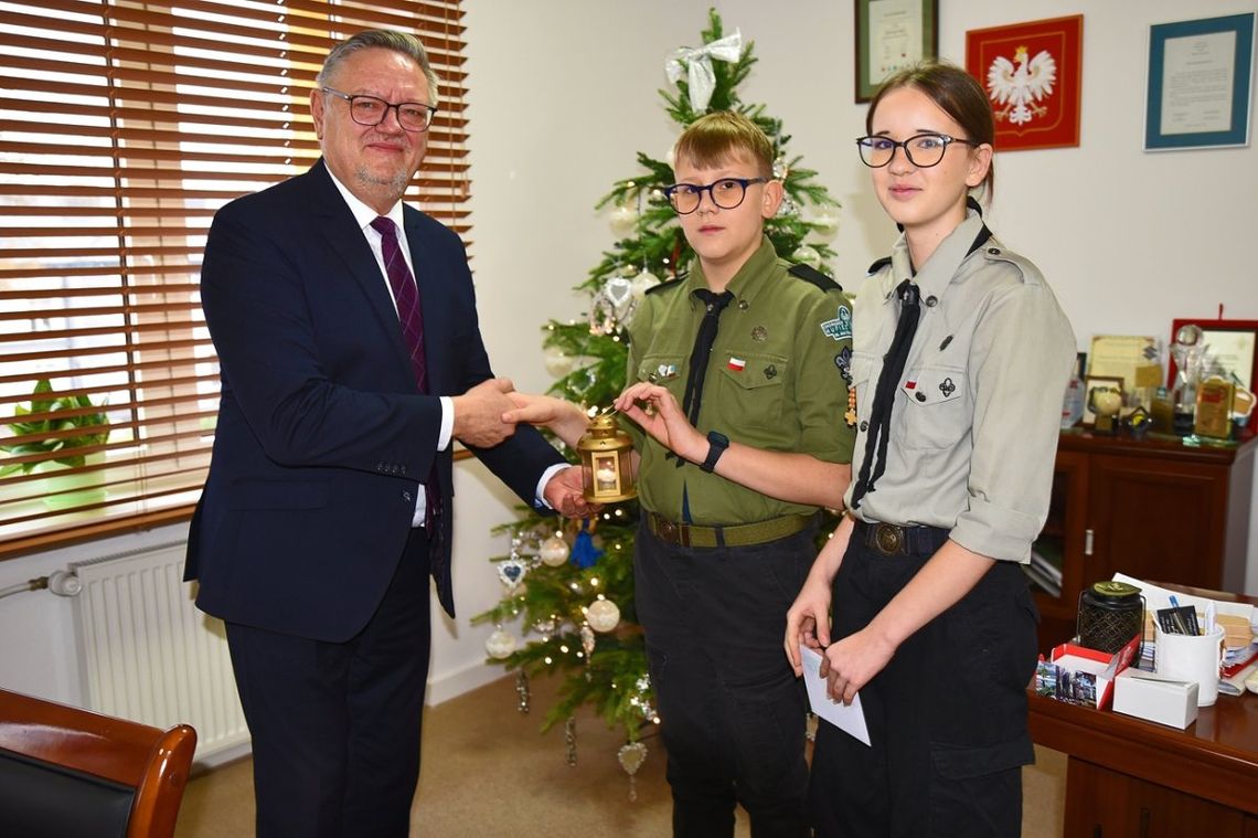 Betlejemskie Światło Pokoju – znak nadziei i wspólnoty Betlejemskie Światło Pokoju – znak nadziei i wspólnoty